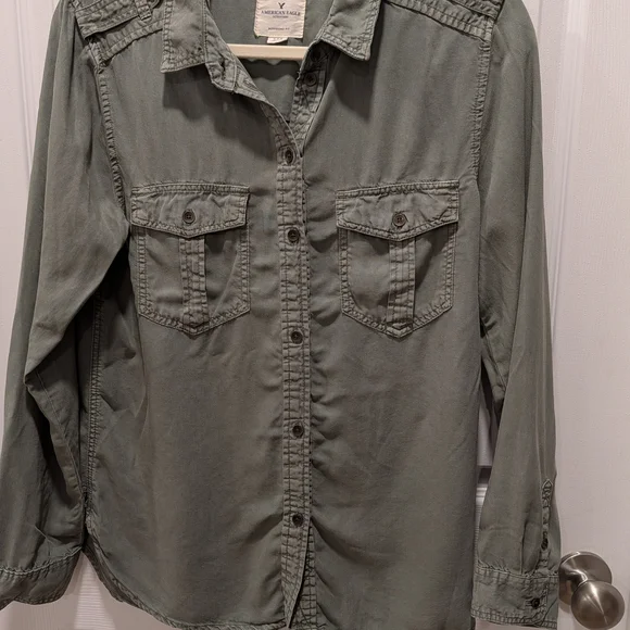American Eagle Olive Green Shirt - Picture 2 of 5
